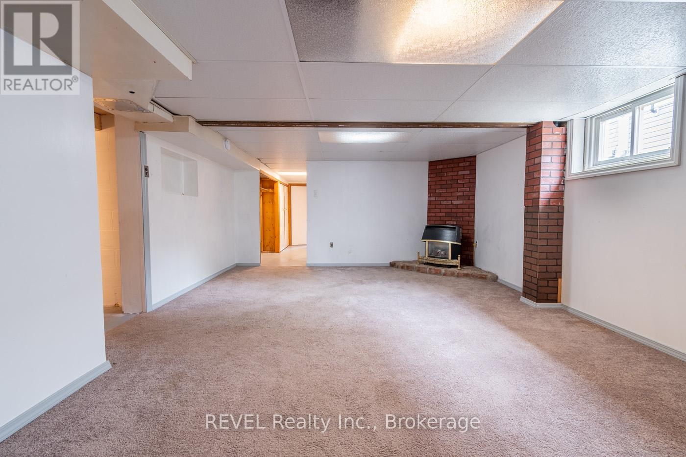 181 Cross Street, Port Colborne, Ontario  L3K 1L7 - Photo 34 - X12377826