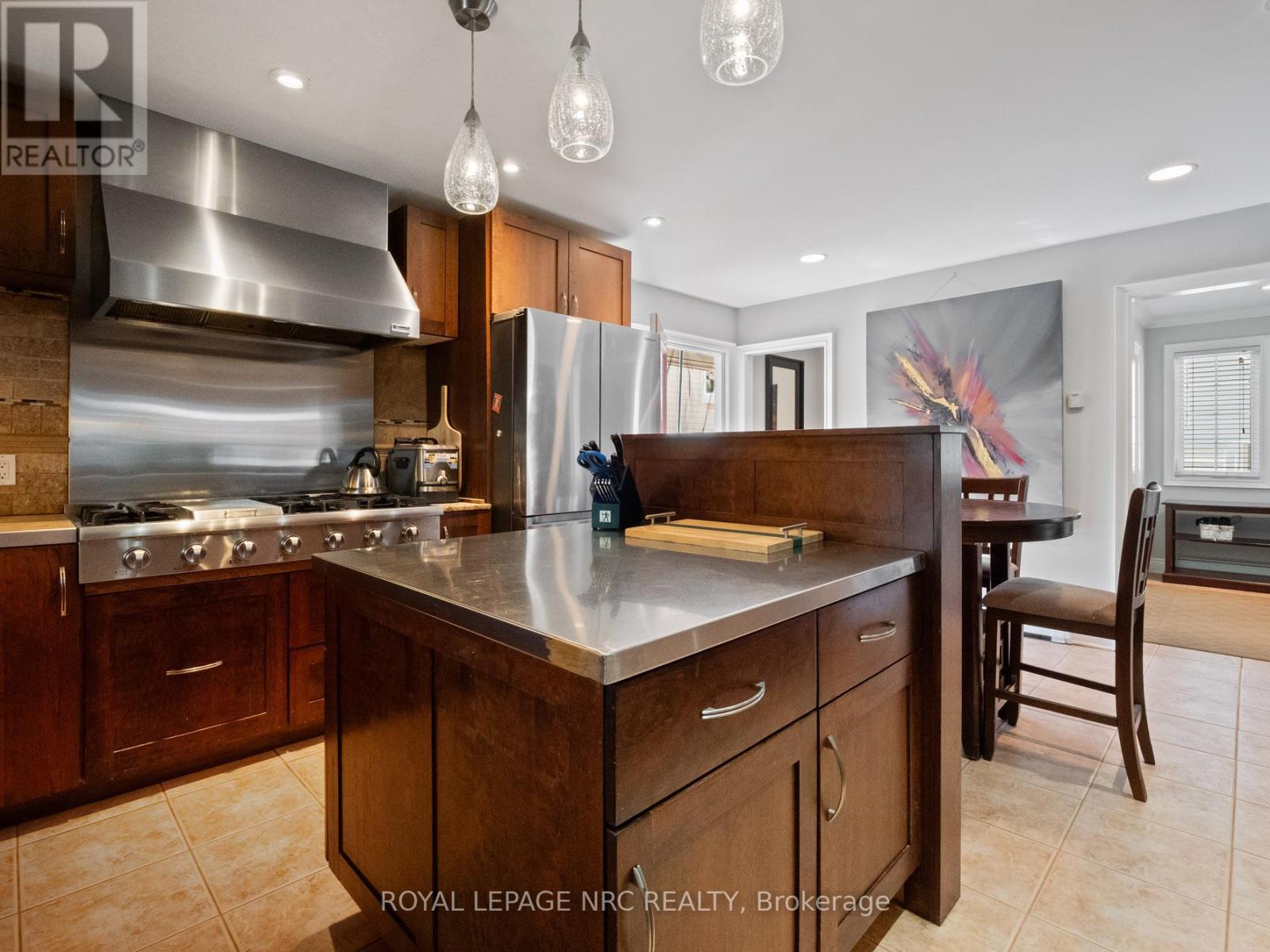 3920 Main Street, Niagara Falls, Ontario  L2G 6B6 - Photo 7 - X12377940