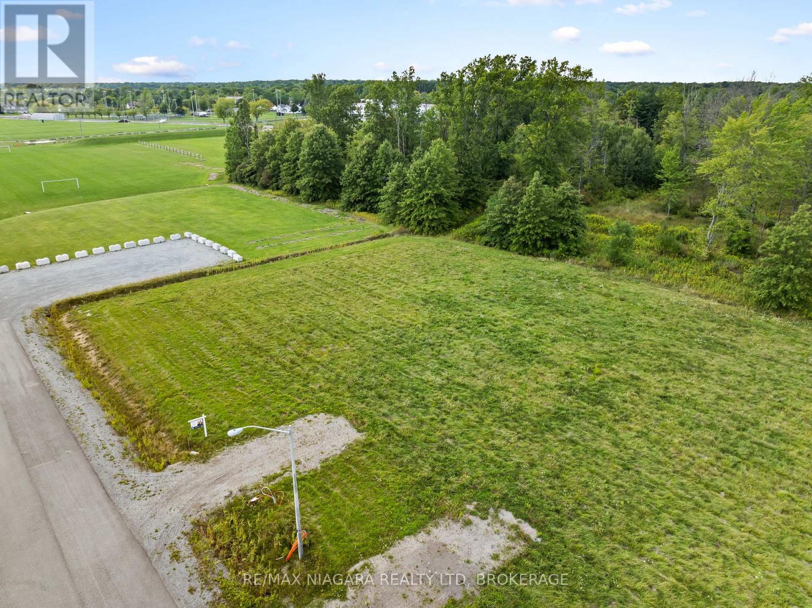 31810 Jacob Lane, Wainfleet, Ontario  L0S 1V0 - Photo 12 - X12378085