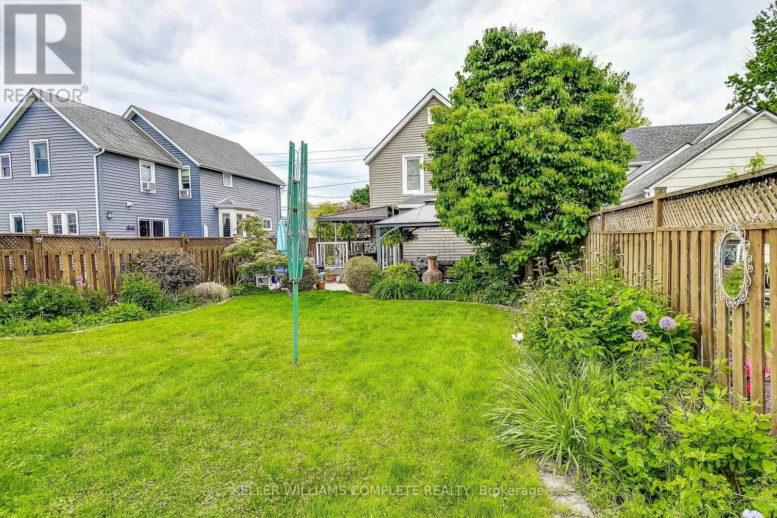 344 Phipps Street, Fort Erie, Ontario  L2A 2V8 - Photo 31 - X12378569