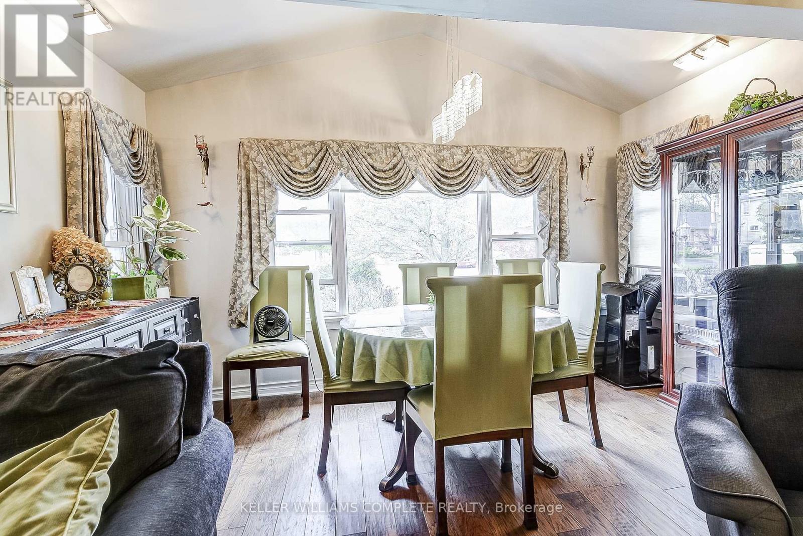 344 Phipps Street, Fort Erie, Ontario  L2A 2V8 - Photo 8 - X12378569