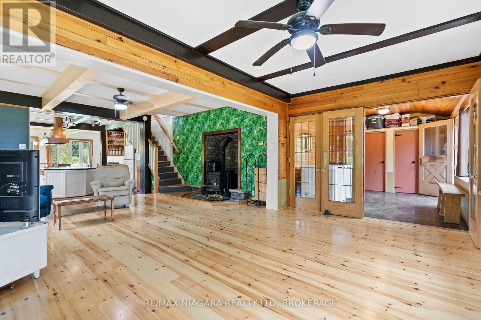 63023 Perry Road, Wainfleet, Ontario  L0R 2J0 - Photo 16 - X12378742