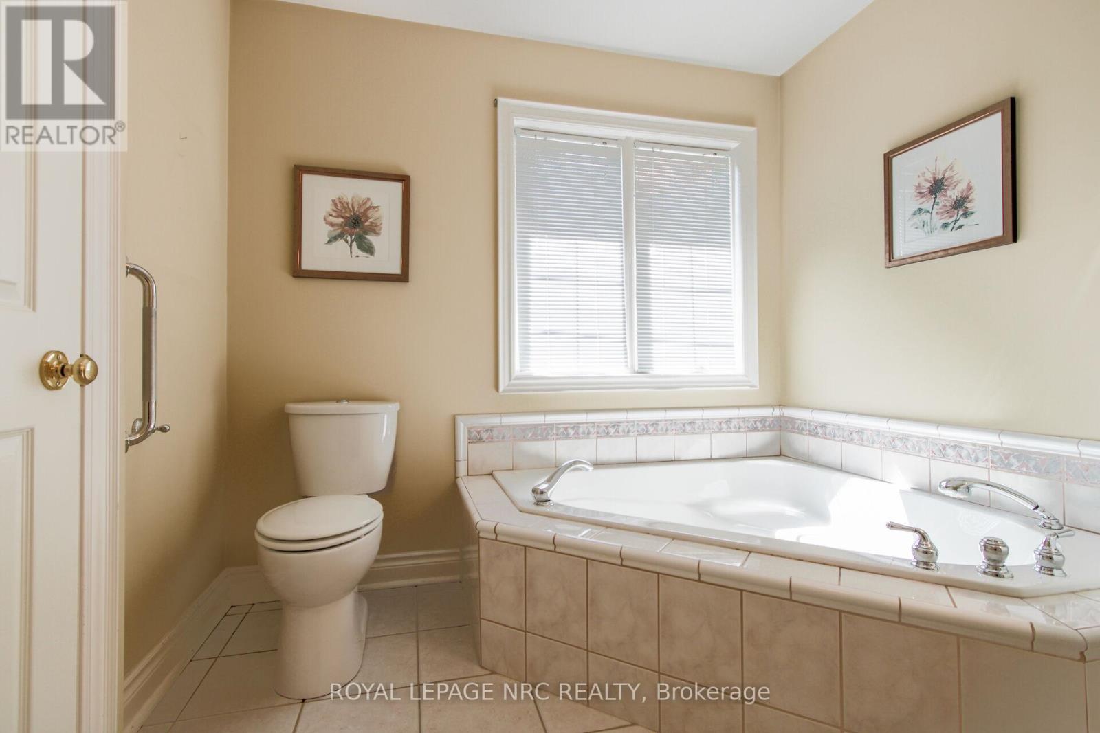 2a Juliana Crescent, St. Catharines, Ontario  L2N 4B4 - Photo 27 - X12378811