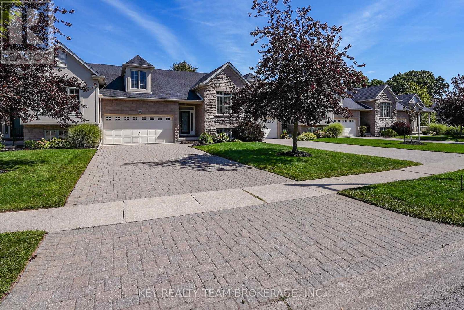 3 - 27 Scullers Way, St. Catharines, Ontario  L2N 7S9 - Photo 49 - X12380086