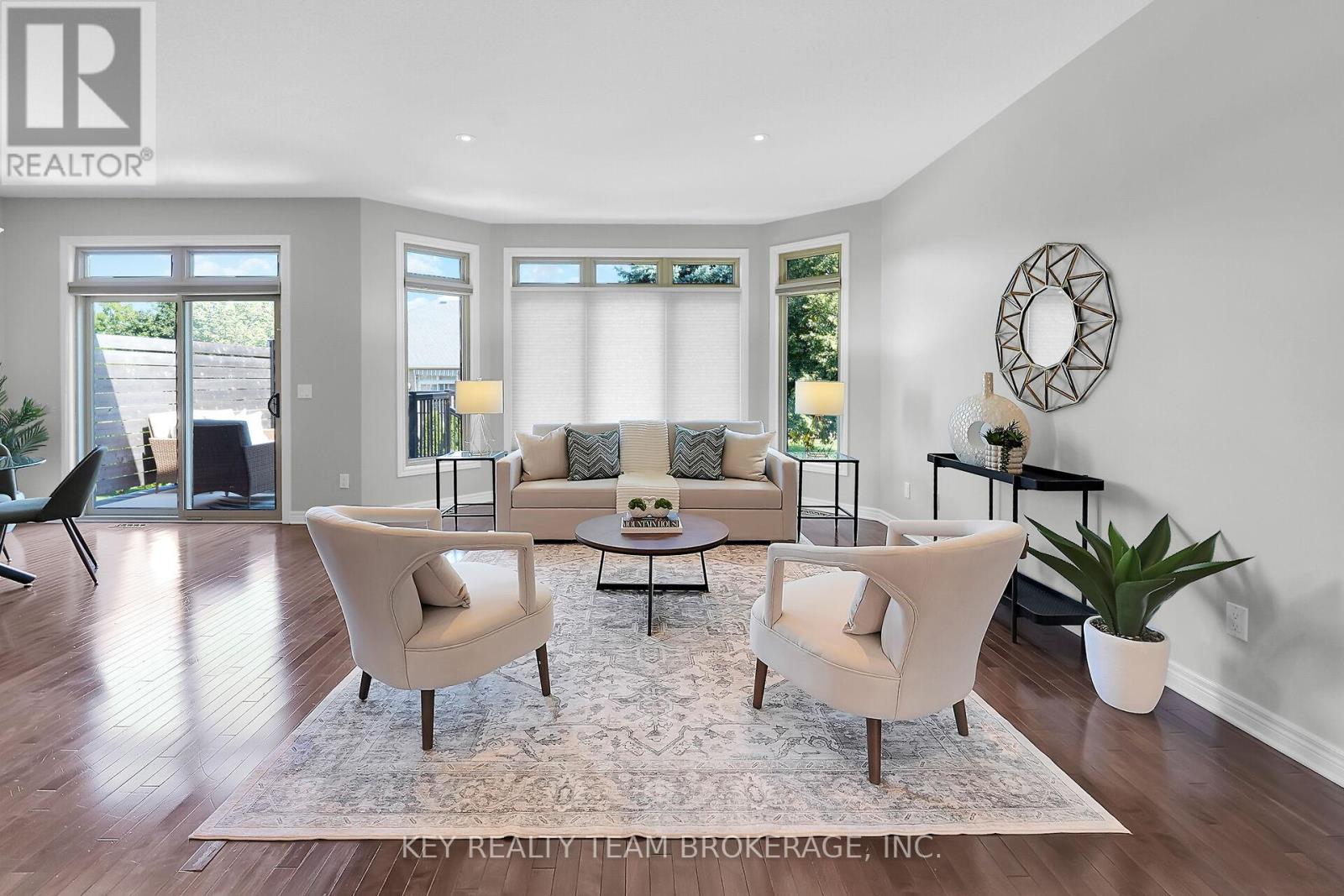 3 - 27 Scullers Way, St. Catharines, Ontario  L2N 7S9 - Photo 5 - X12380086