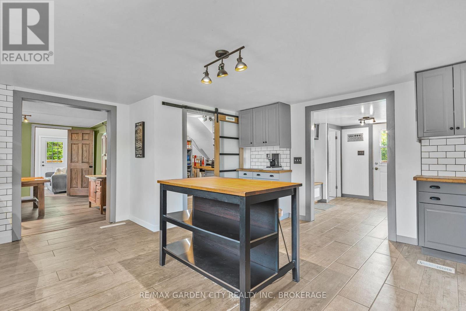 444 Webber Road, Pelham, Ontario  L3B 5N8 - Photo 14 - X12380242