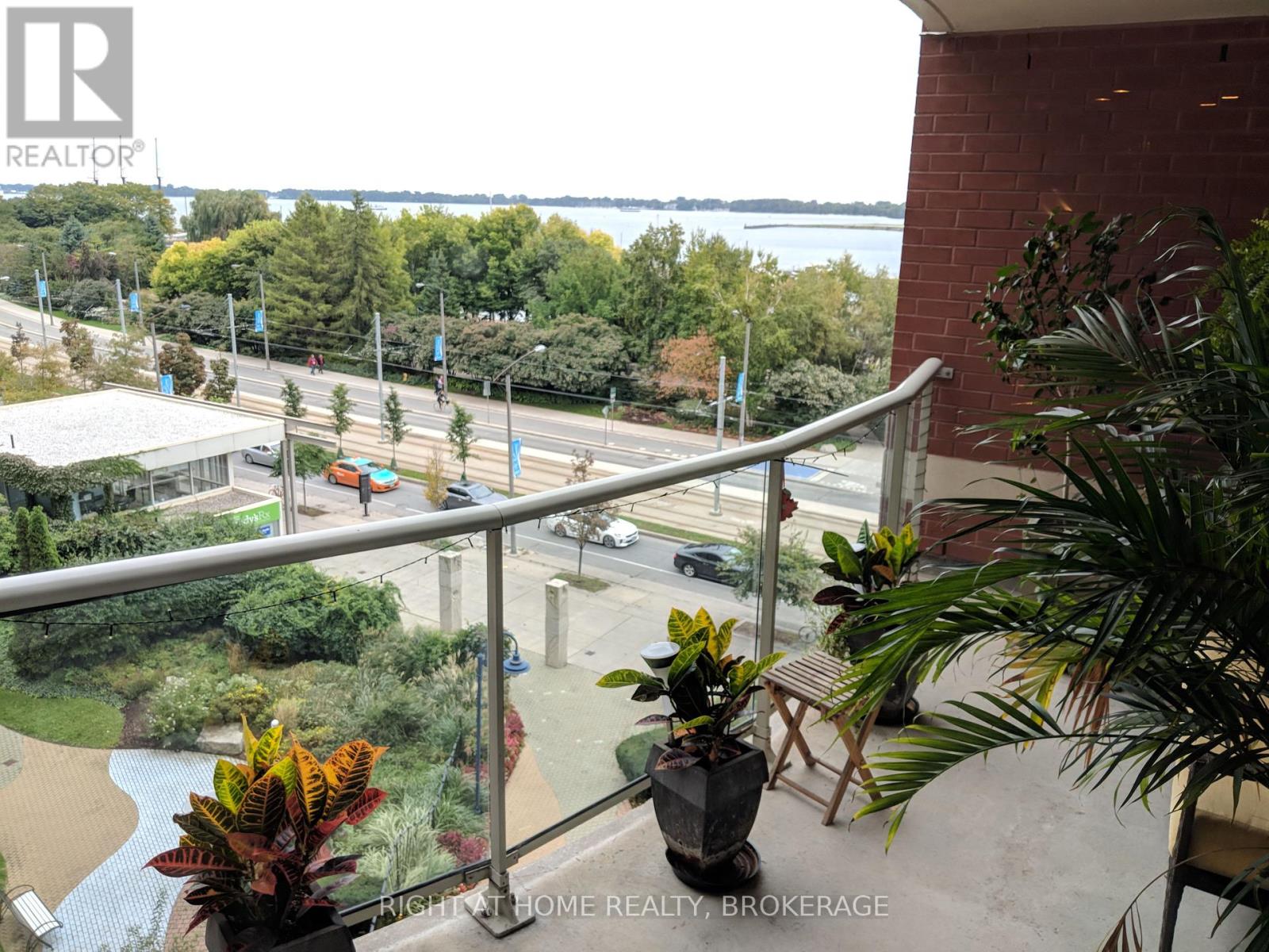 608 - 550 Queens Quay W Quay W, Toronto, Ontario  M5V 3M8 - Photo 11 - C12381984