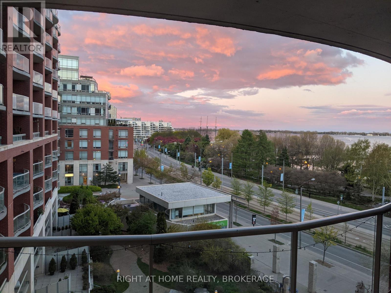 608 - 550 Queens Quay W Quay W, Toronto, Ontario  M5V 3M8 - Photo 12 - C12381984