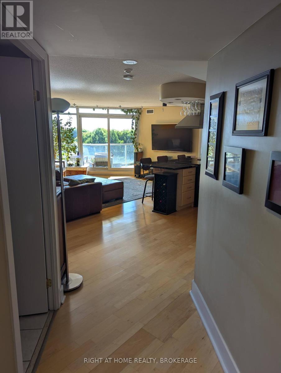 608 - 550 Queens Quay W Quay W, Toronto, Ontario  M5V 3M8 - Photo 18 - C12381984