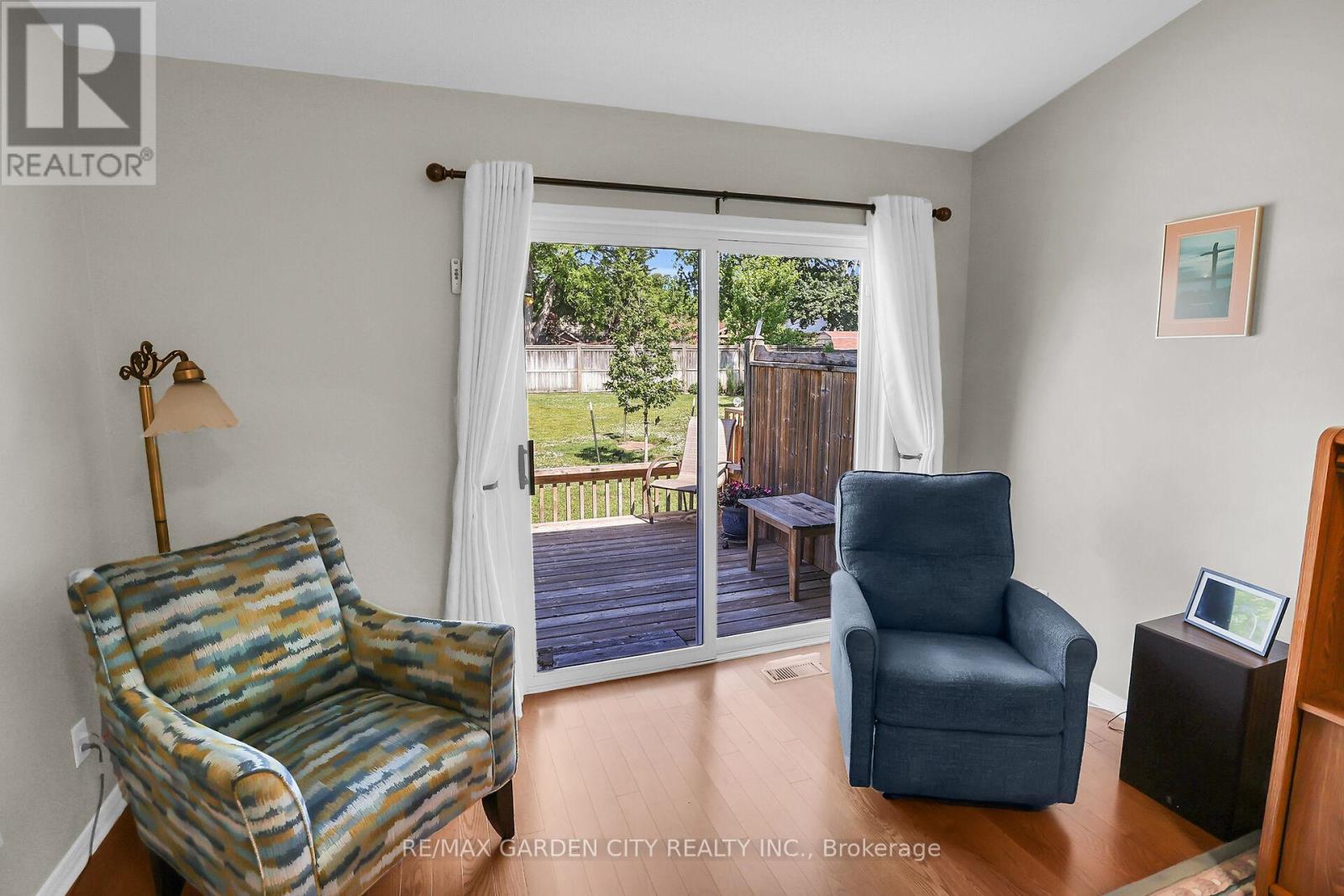 27 - 303 Central Avenue, Grimsby, Ontario  L3M 5L7 - Photo 13 - X12383719