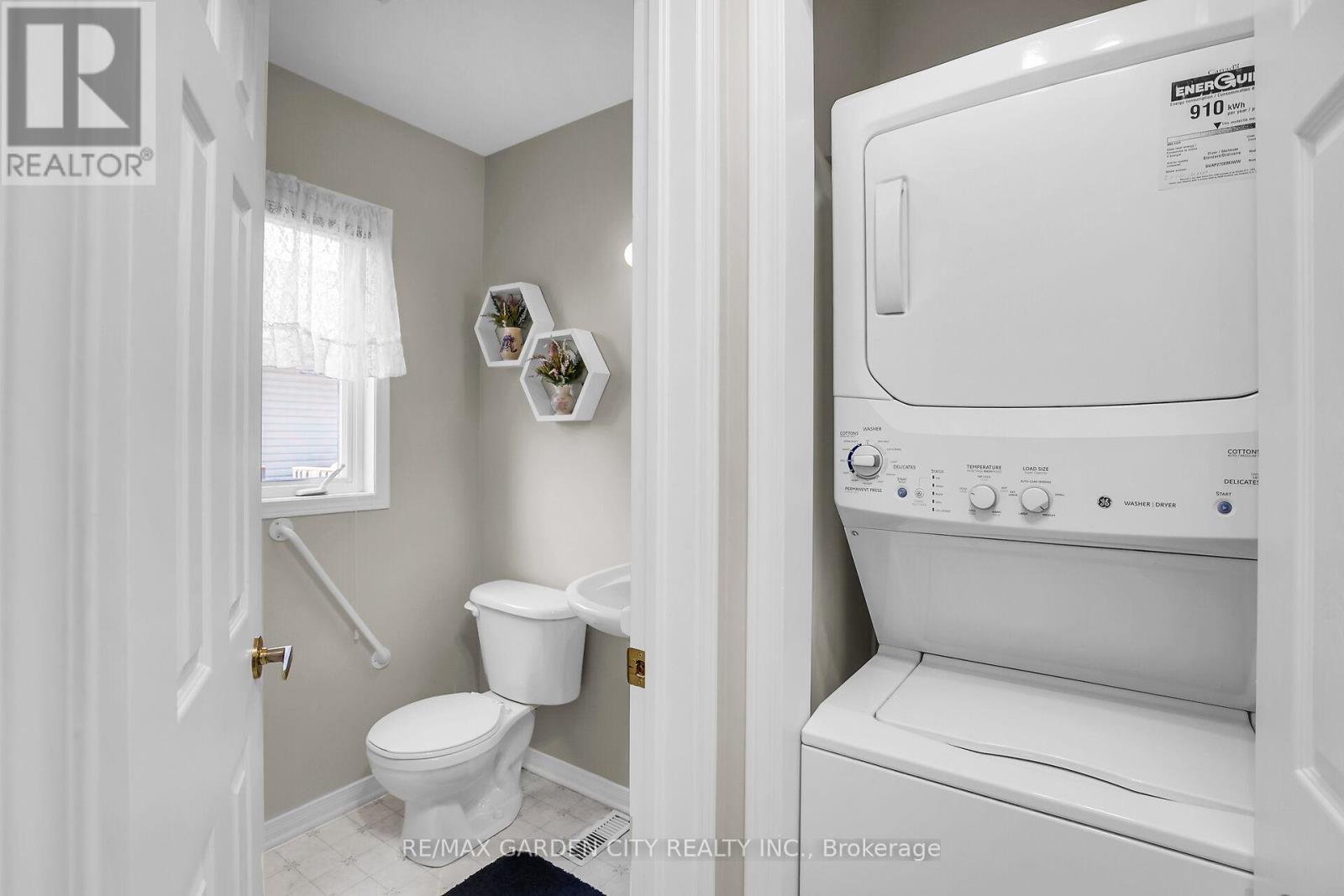 27 - 303 Central Avenue, Grimsby, Ontario  L3M 5L7 - Photo 20 - X12383719