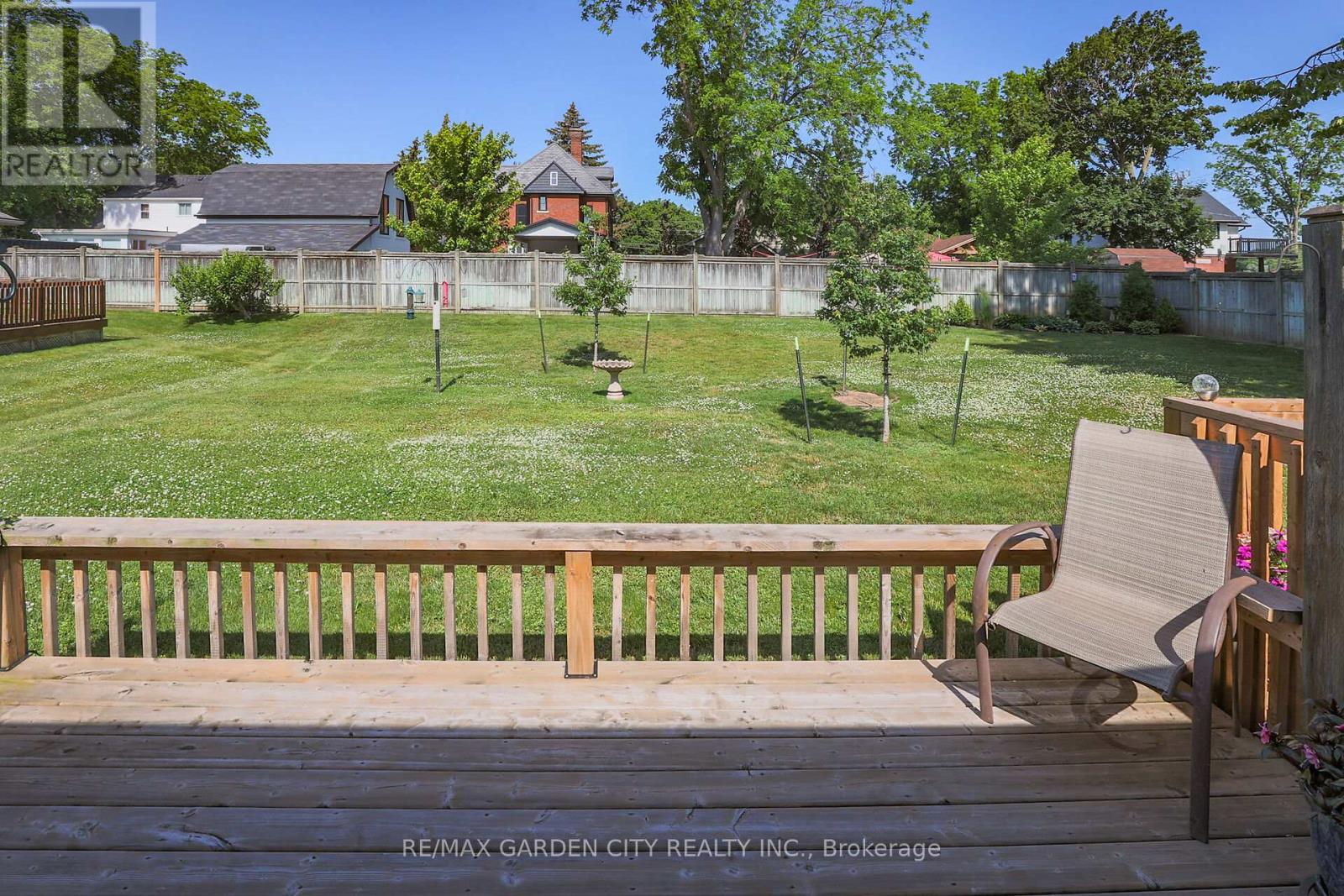 27 - 303 Central Avenue, Grimsby, Ontario  L3M 5L7 - Photo 25 - X12383719