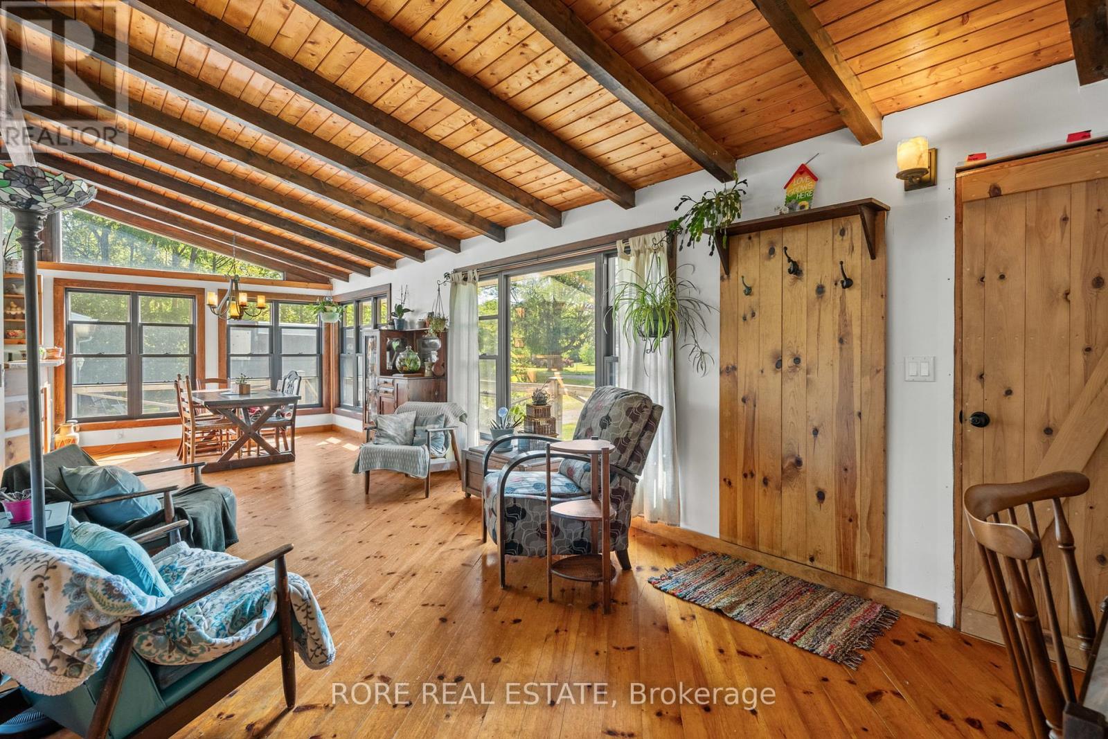 2858 Beach Avenue, Fort Erie, Ontario  L0S 1N0 - Photo 13 - X12383913