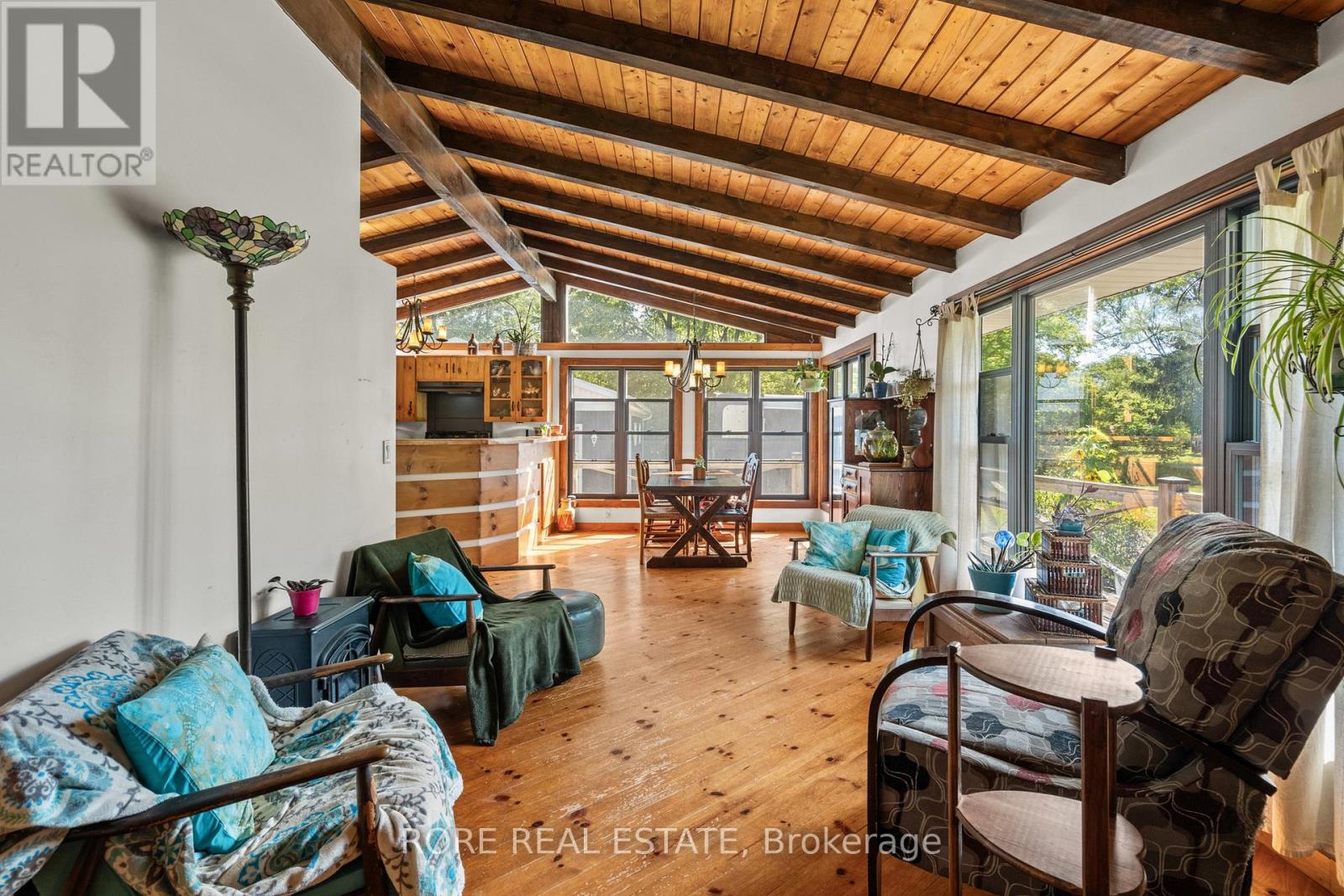 2858 Beach Avenue, Fort Erie, Ontario  L0S 1N0 - Photo 14 - X12383913