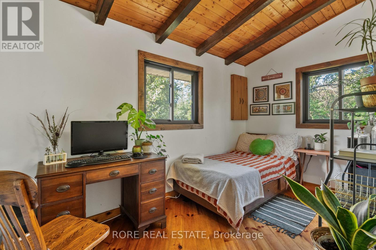 2858 Beach Avenue, Fort Erie, Ontario  L0S 1N0 - Photo 25 - X12383913