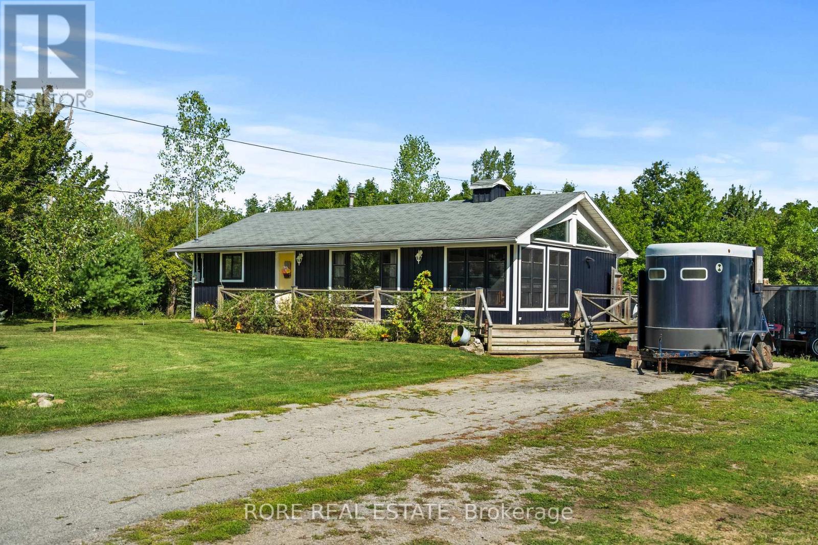 2858 Beach Avenue, Fort Erie, Ontario  L0S 1N0 - Photo 9 - X12383913