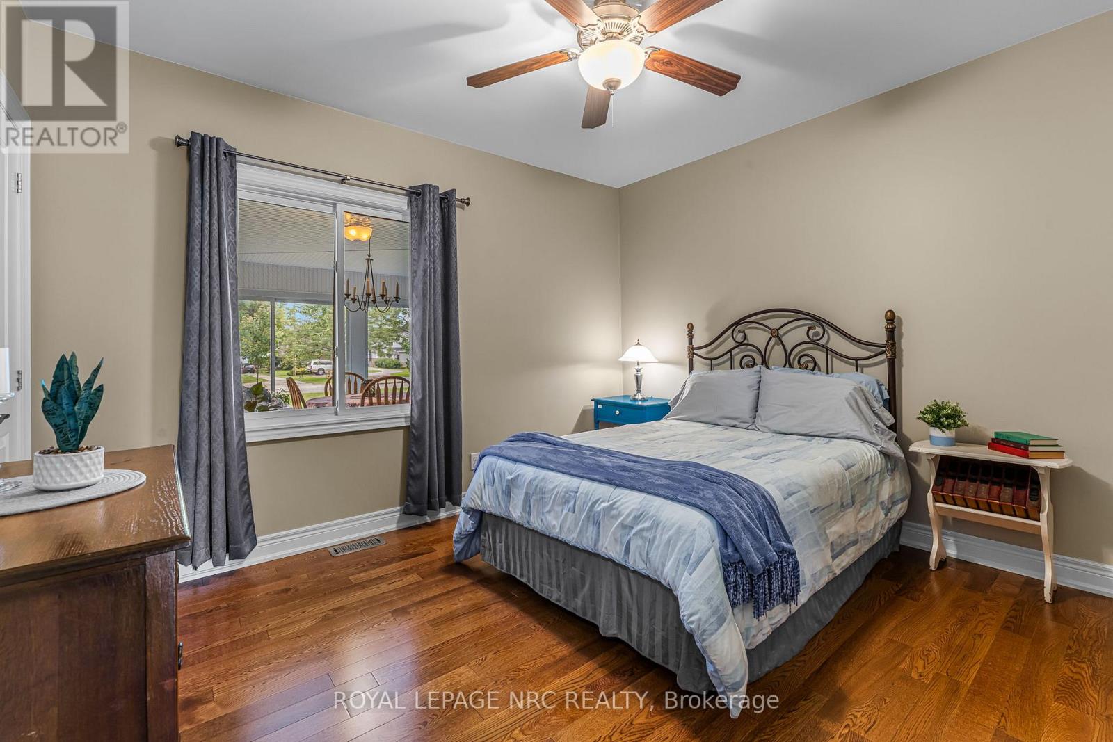 880 Edgemere Road, Fort Erie, Ontario  L2A 1A8 - Photo 23 - X12384029