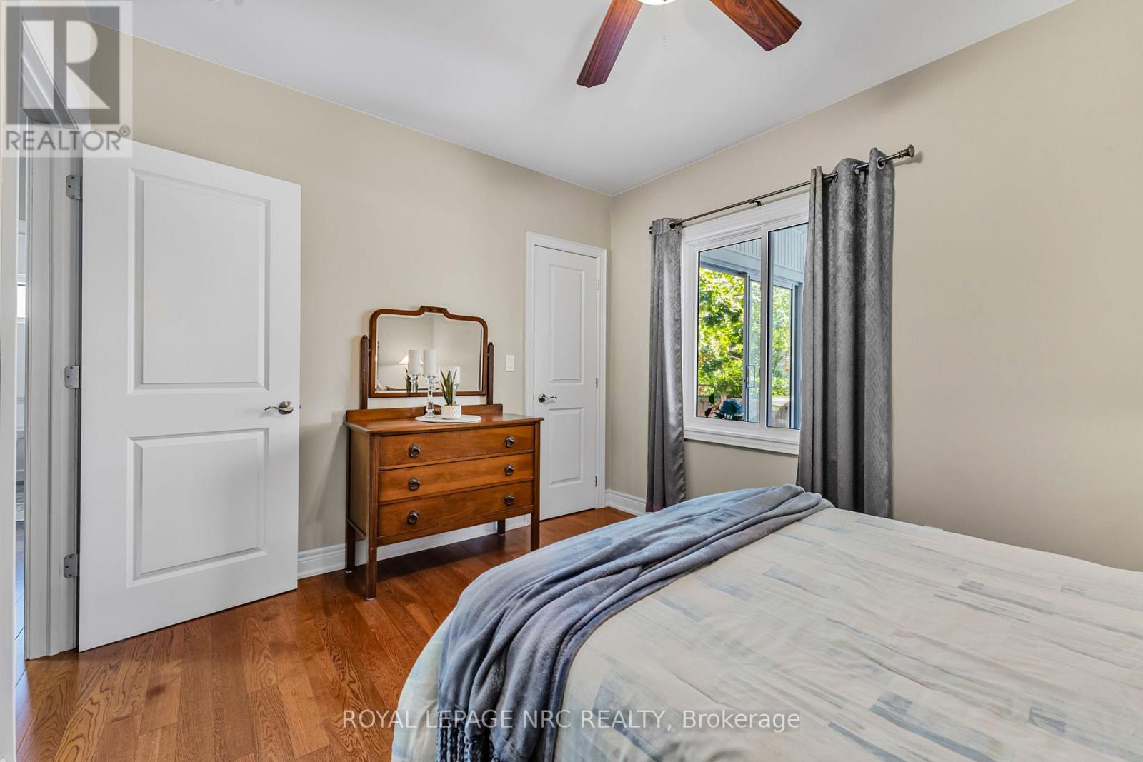 880 Edgemere Road, Fort Erie, Ontario  L2A 1A8 - Photo 24 - X12384029