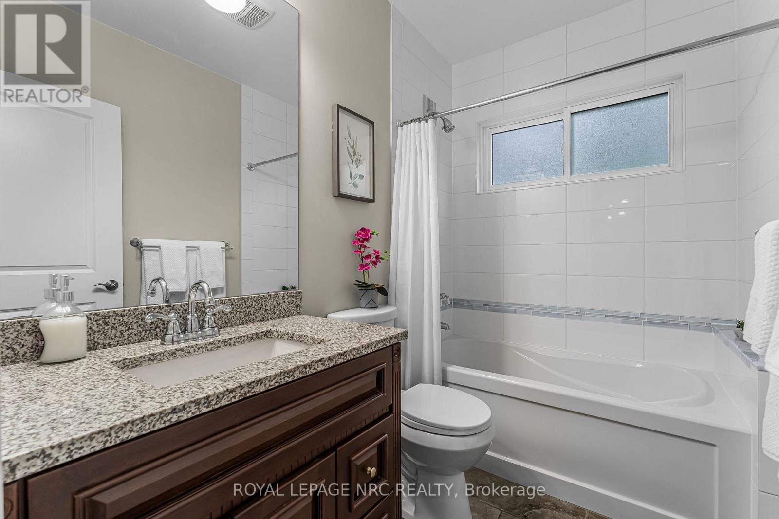 880 Edgemere Road, Fort Erie, Ontario  L2A 1A8 - Photo 26 - X12384029