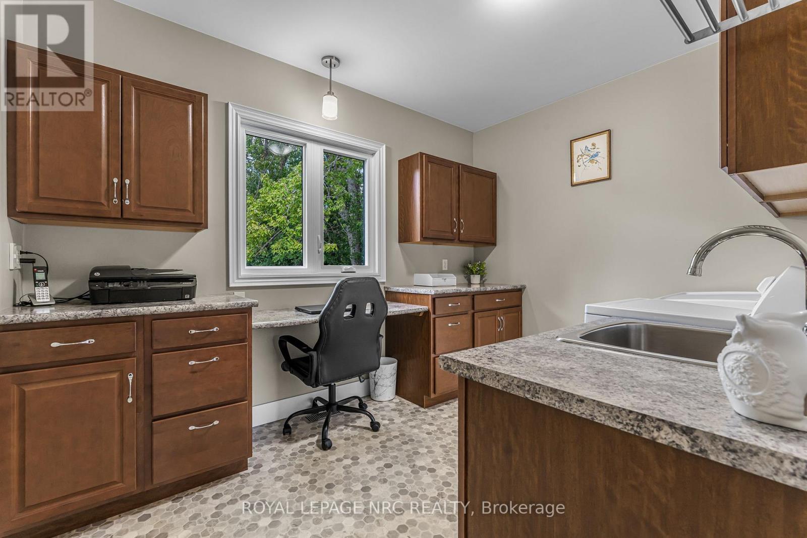 880 Edgemere Road, Fort Erie, Ontario  L2A 1A8 - Photo 27 - X12384029