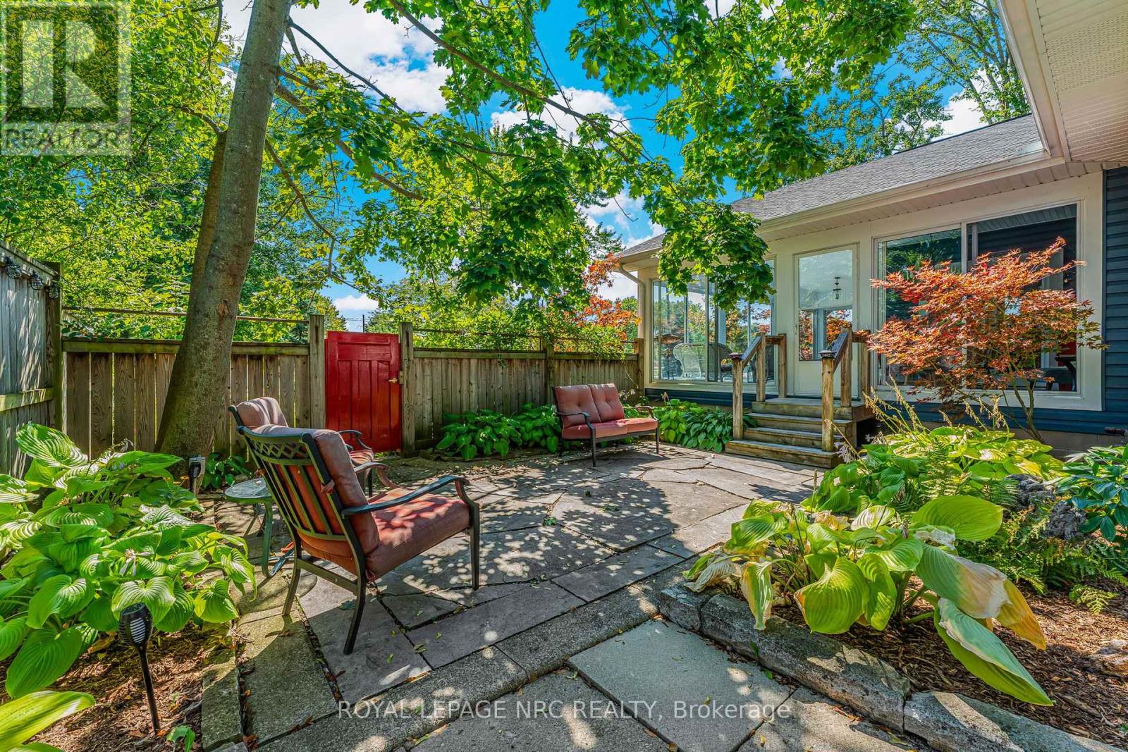 880 Edgemere Road, Fort Erie, Ontario  L2A 1A8 - Photo 34 - X12384029