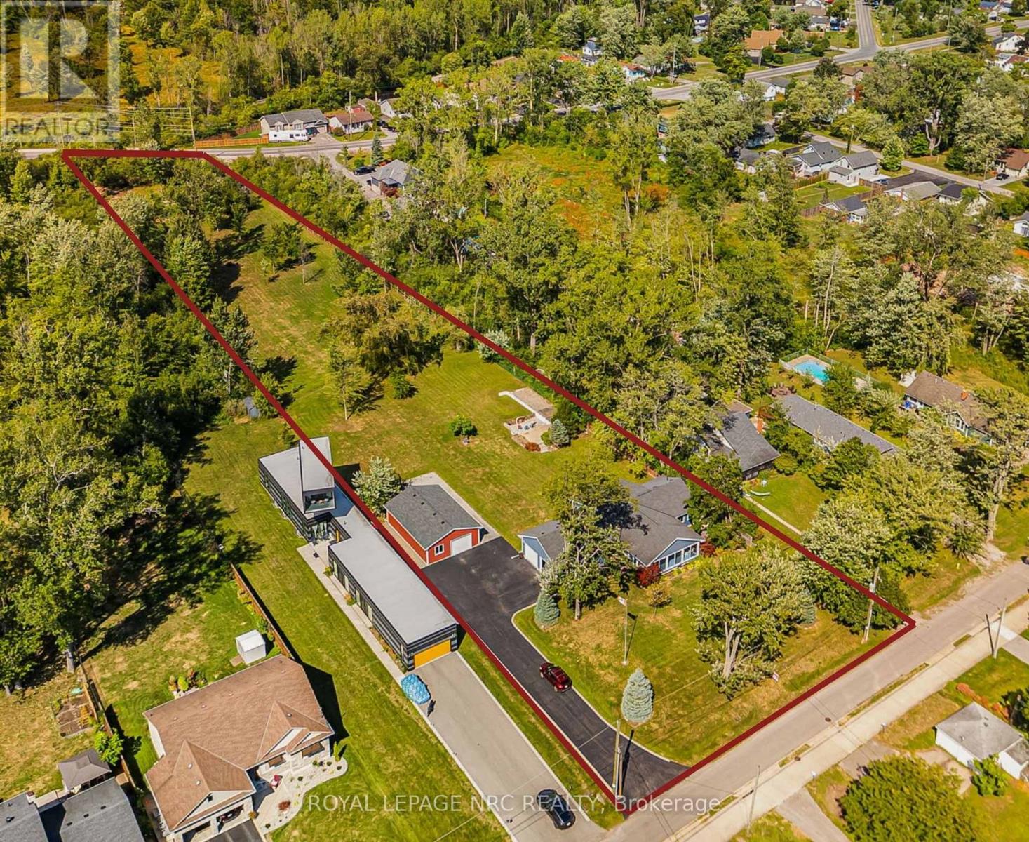 880 Edgemere Road, Fort Erie, Ontario  L2A 1A8 - Photo 7 - X12384029