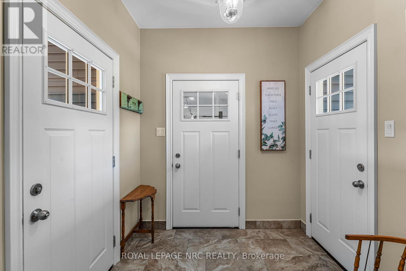 880 Edgemere Road, Fort Erie, Ontario  L2A 1A8 - Photo 9 - X12384029