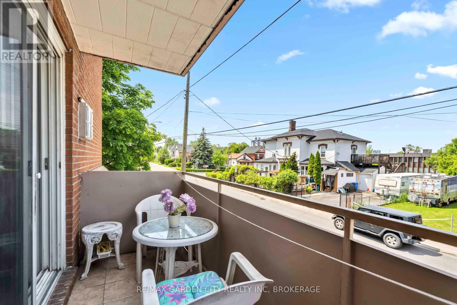 202 - 4692 Crysler Avenue, Niagara Falls, Ontario  L2E 3V8 - Photo 28 - X12384741