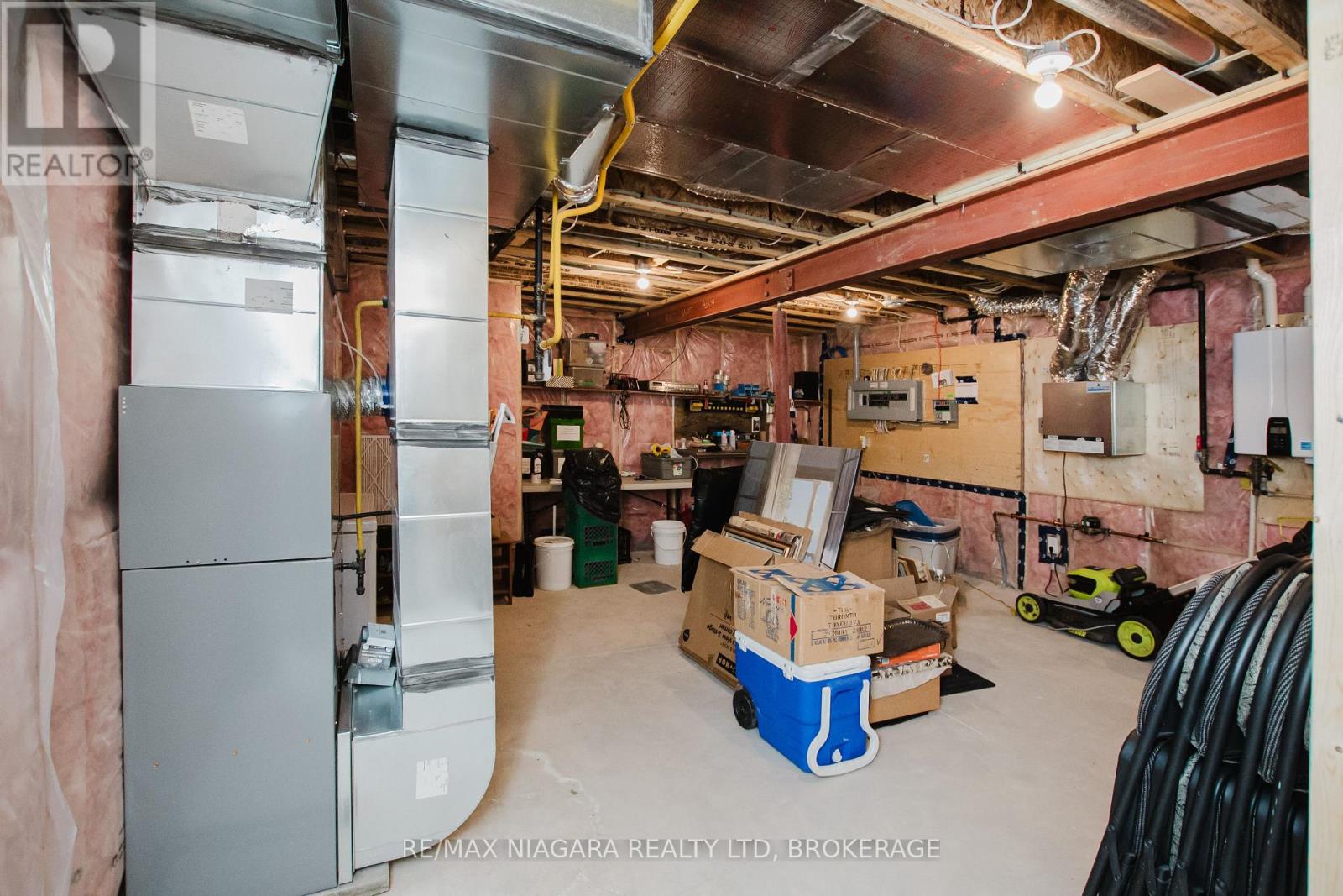 3376 Whispering Woods Trail, Fort Erie, Ontario  L0S 1N0 - Photo 35 - X12389877