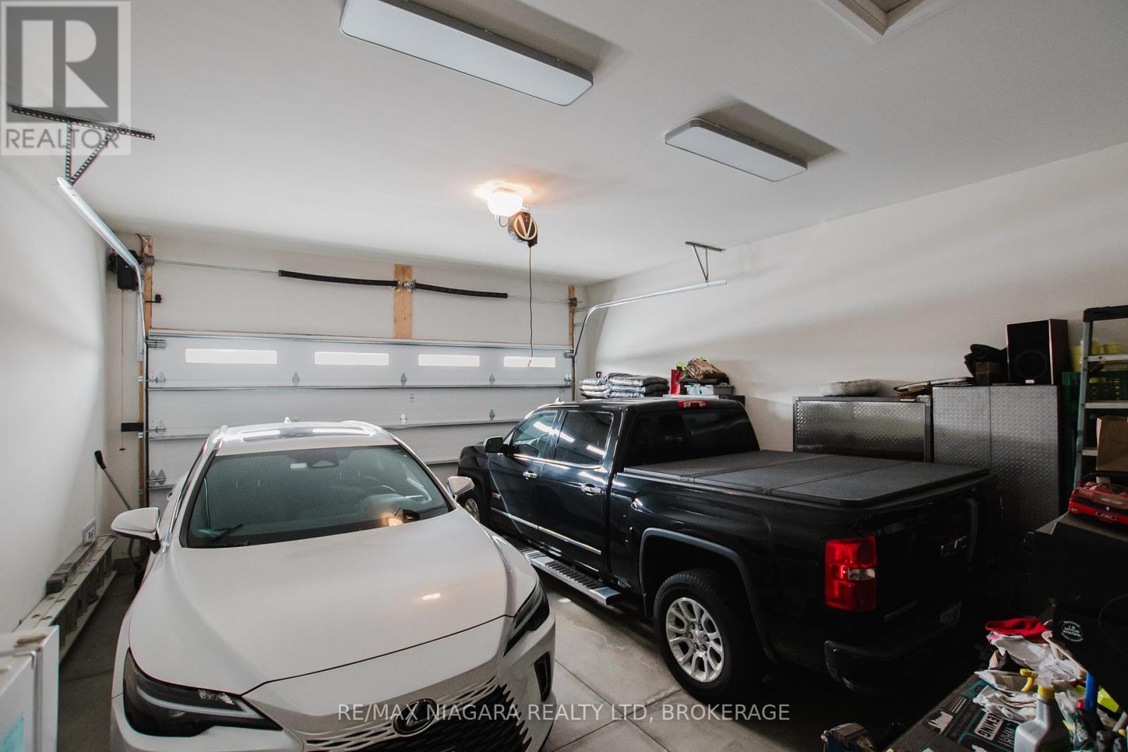 3376 Whispering Woods Trail, Fort Erie, Ontario  L0S 1N0 - Photo 38 - X12389877