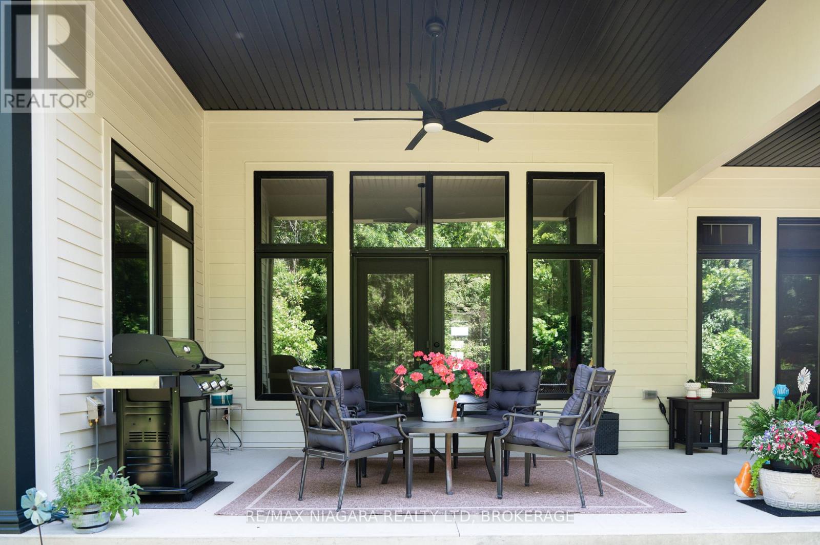 3376 Whispering Woods Trail, Fort Erie, Ontario  L0S 1N0 - Photo 41 - X12389877