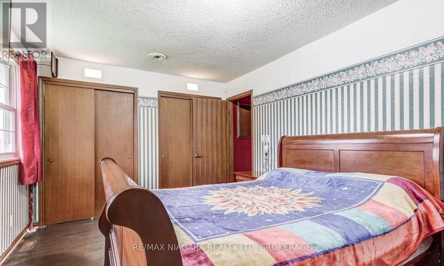 851 Forks Road E, Port Colborne, Ontario  L3K 5V5 - Photo 12 - X12389986