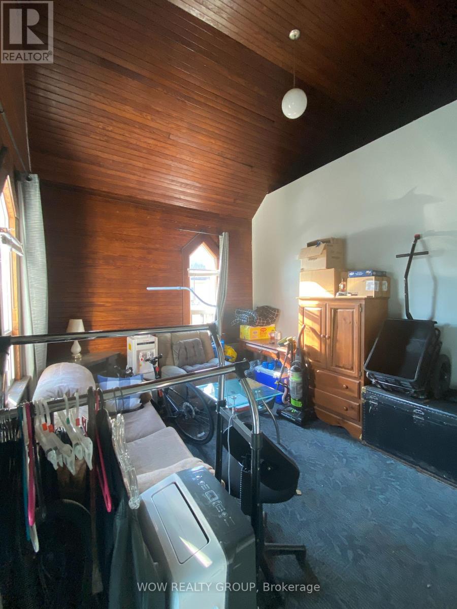 215 Broadway Avenue, Welland, Ontario  L3C 5L7 - Photo 29 - X12390268