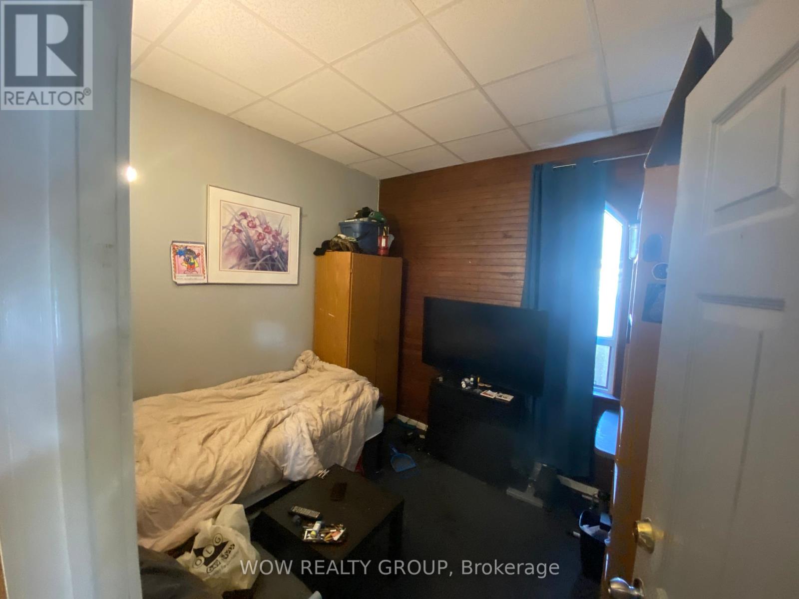 215 Broadway Avenue, Welland, Ontario  L3C 5L7 - Photo 33 - X12390268