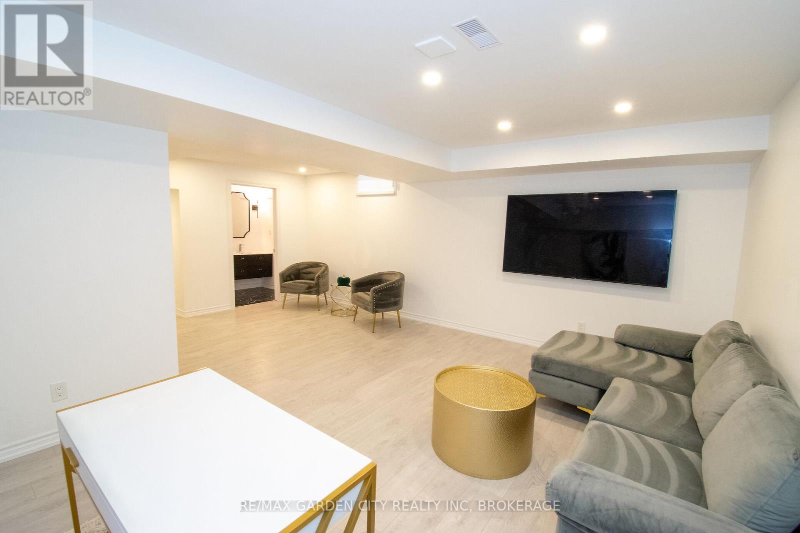 229 Shoreview Drive, Welland, Ontario  L3B 0H3 - Photo 33 - X12390866