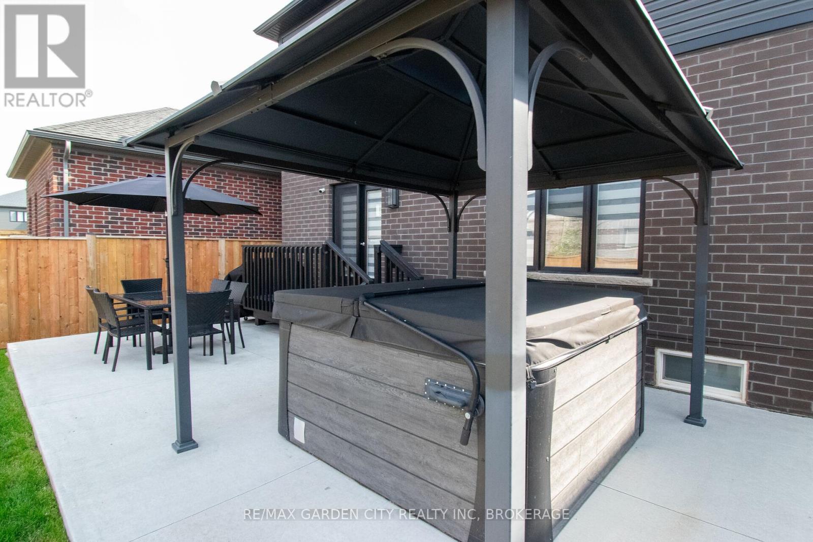 229 Shoreview Drive, Welland, Ontario  L3B 0H3 - Photo 40 - X12390866