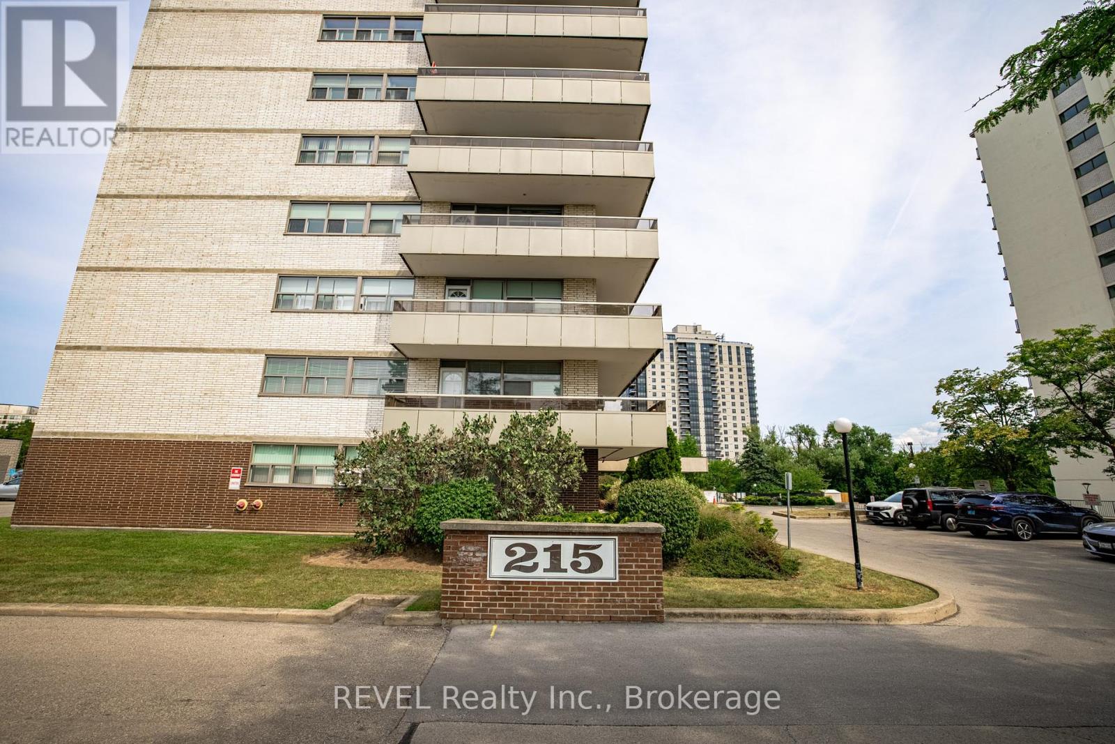 1104 - 215 Glenridge Avenue, St. Catharines, Ontario  L2T 3J7 - Photo 34 - X12391796