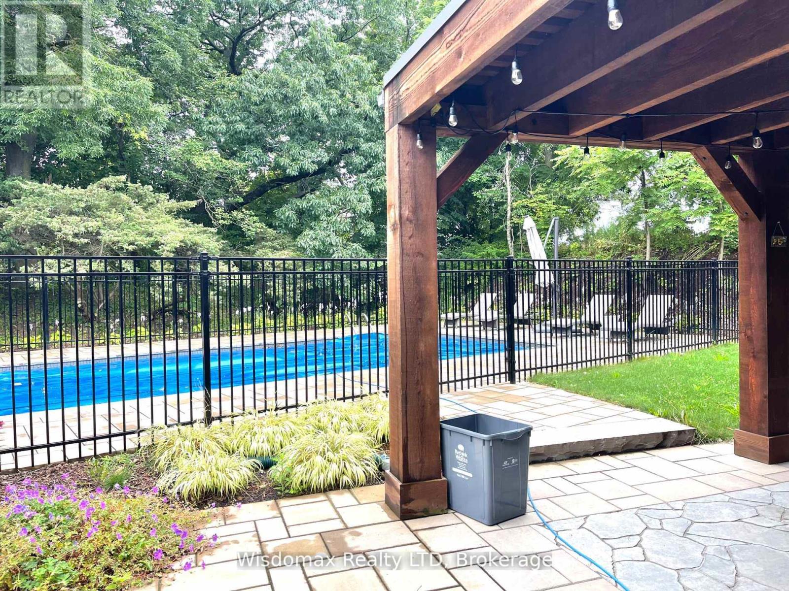 341 Lakeshore Road, Niagara-On-The-Lake, Ontario  L0S 1J0 - Photo 31 - X12391999