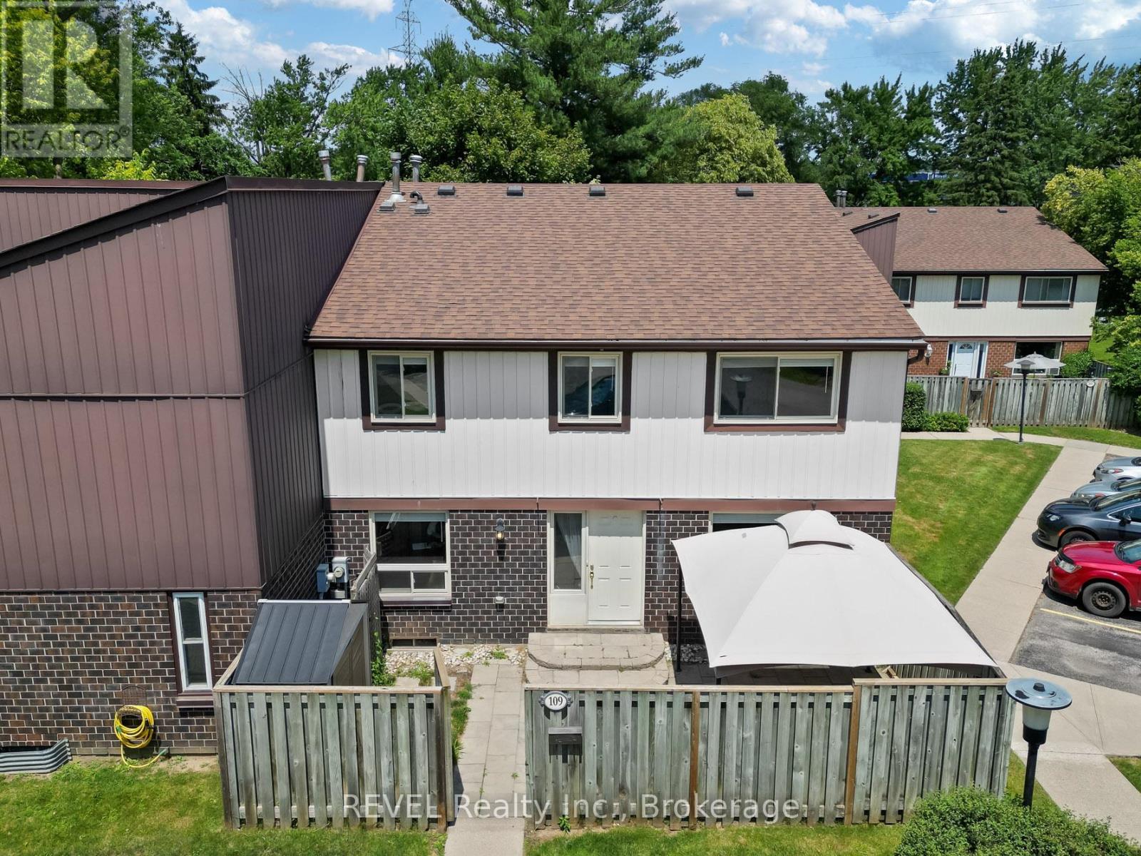 109 - 45 Marksam Road, Guelph, Ontario  N1H 6Y9 - Photo 2 - X12392569
