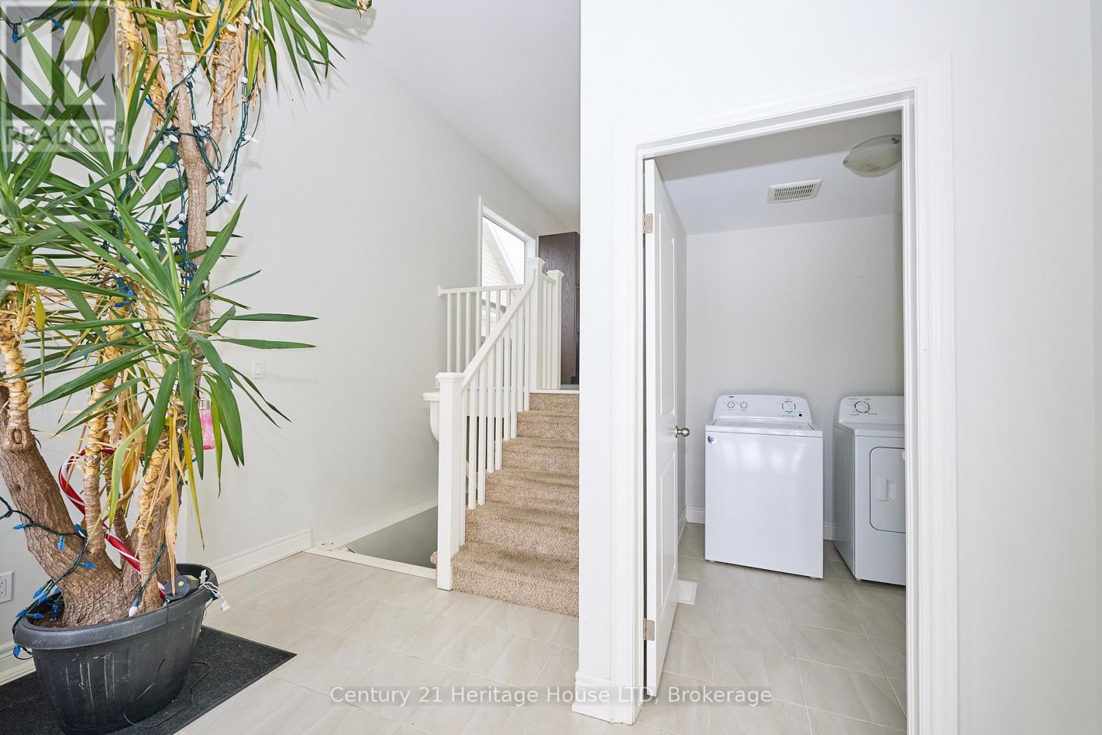 871 Burwell Street, Fort Erie, Ontario  L2A 0E3 - Photo 21 - X12393714