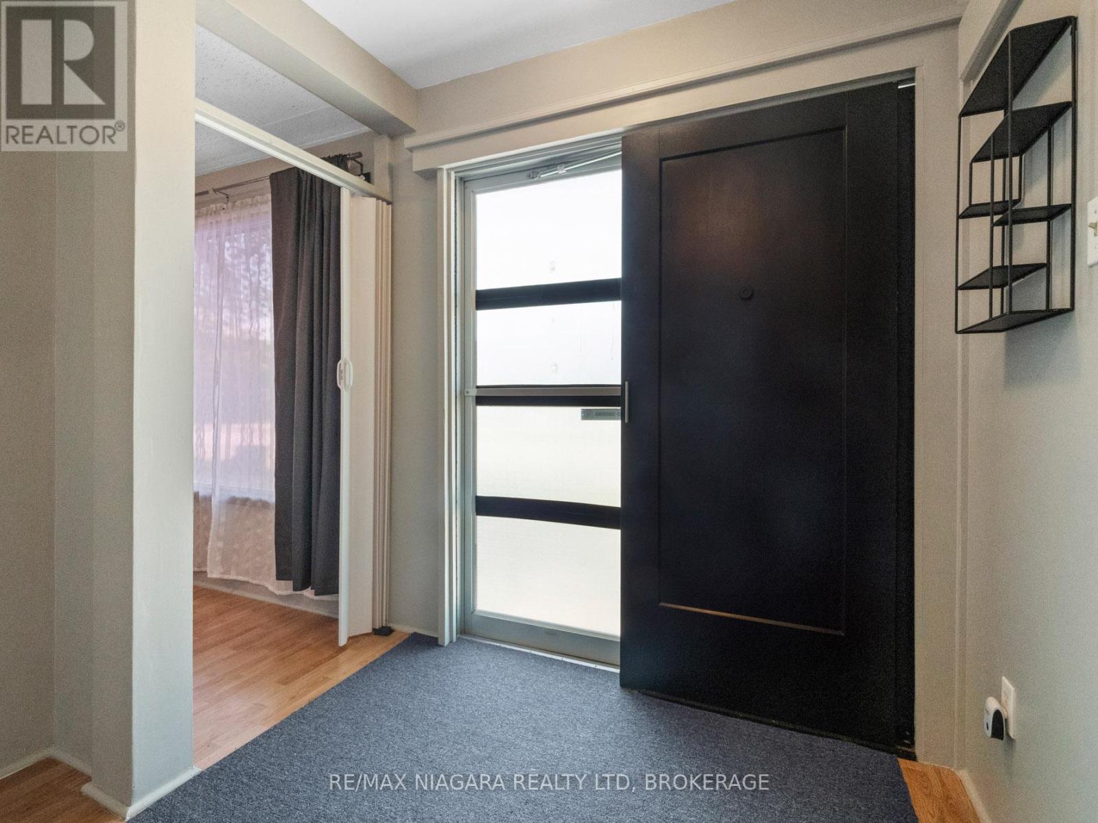 61 Queen Street, Fort Erie, Ontario  L2A 1T7 - Photo 16 - X12393901