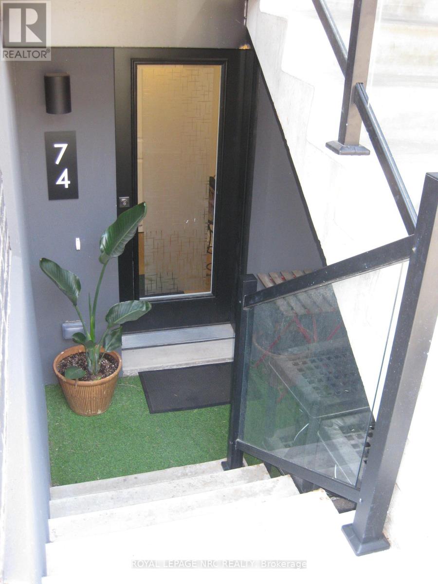 74 - 6705 Cropp Street, Niagara Falls, Ontario  L2E 0C1 - Photo 2 - X12395616