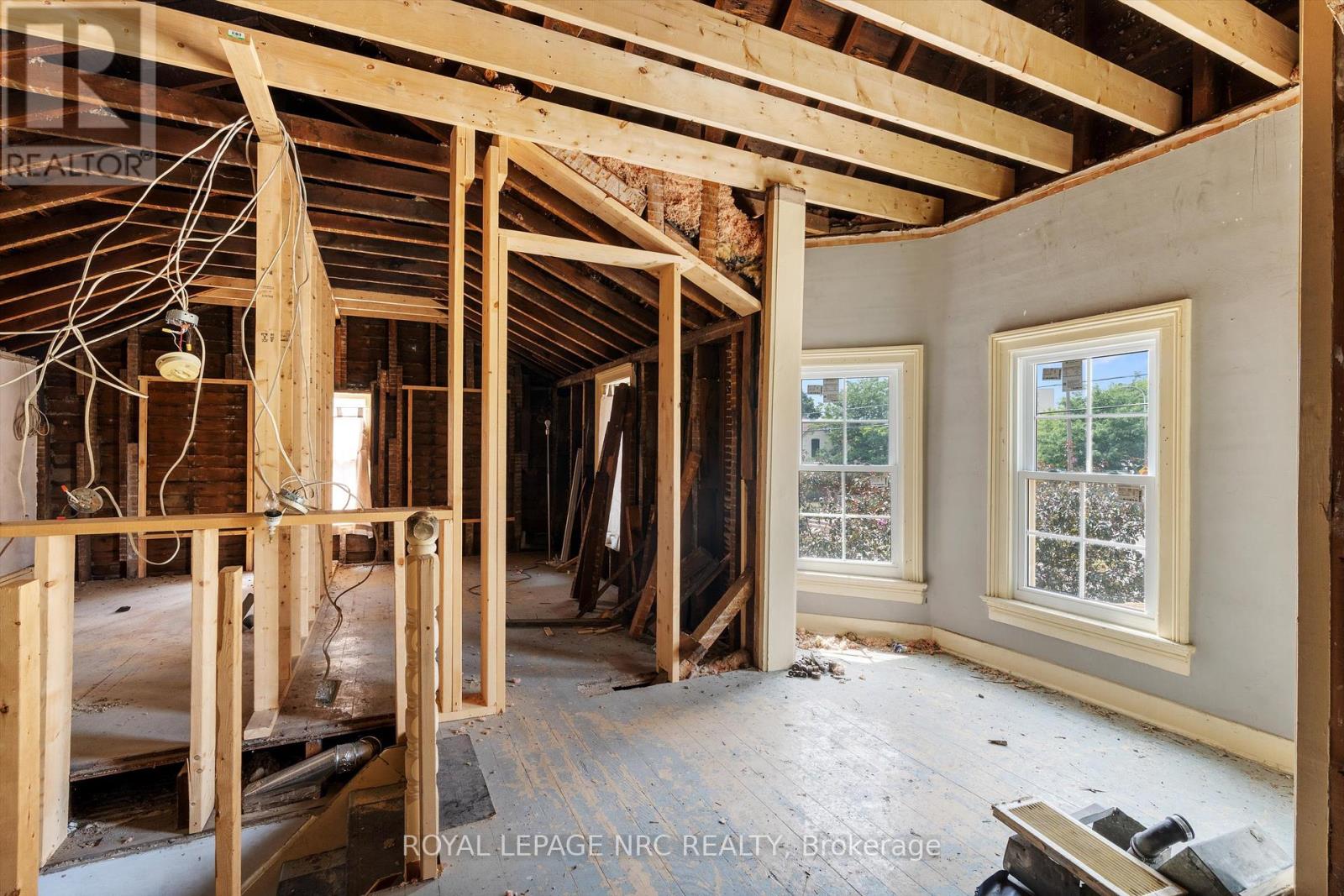 228 King Street, St. Catharines, Ontario  L2R 3J9 - Photo 28 - X12395906