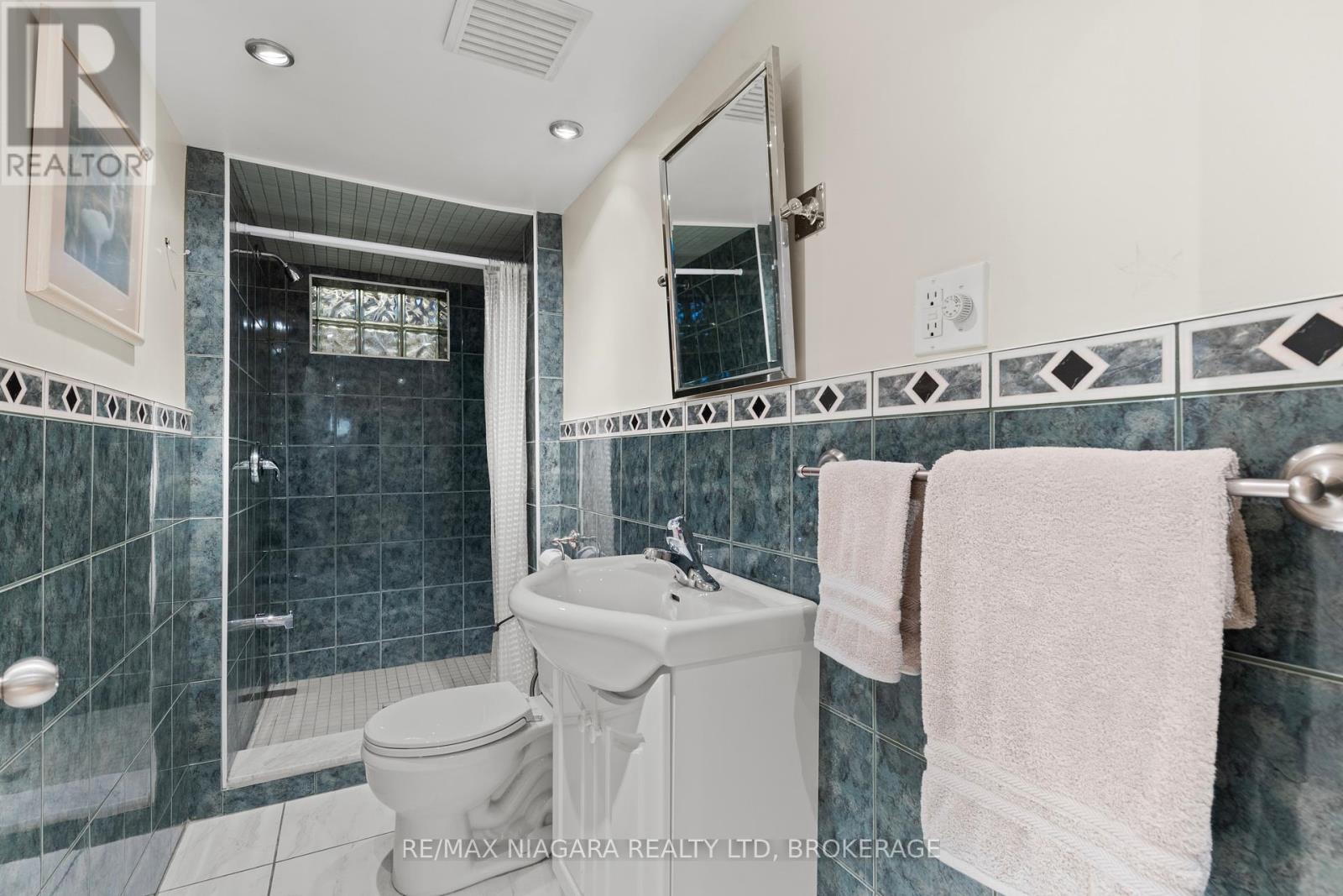 123 South Drive, St. Catharines, Ontario  L2R 4W1 - Photo 36 - X12396585