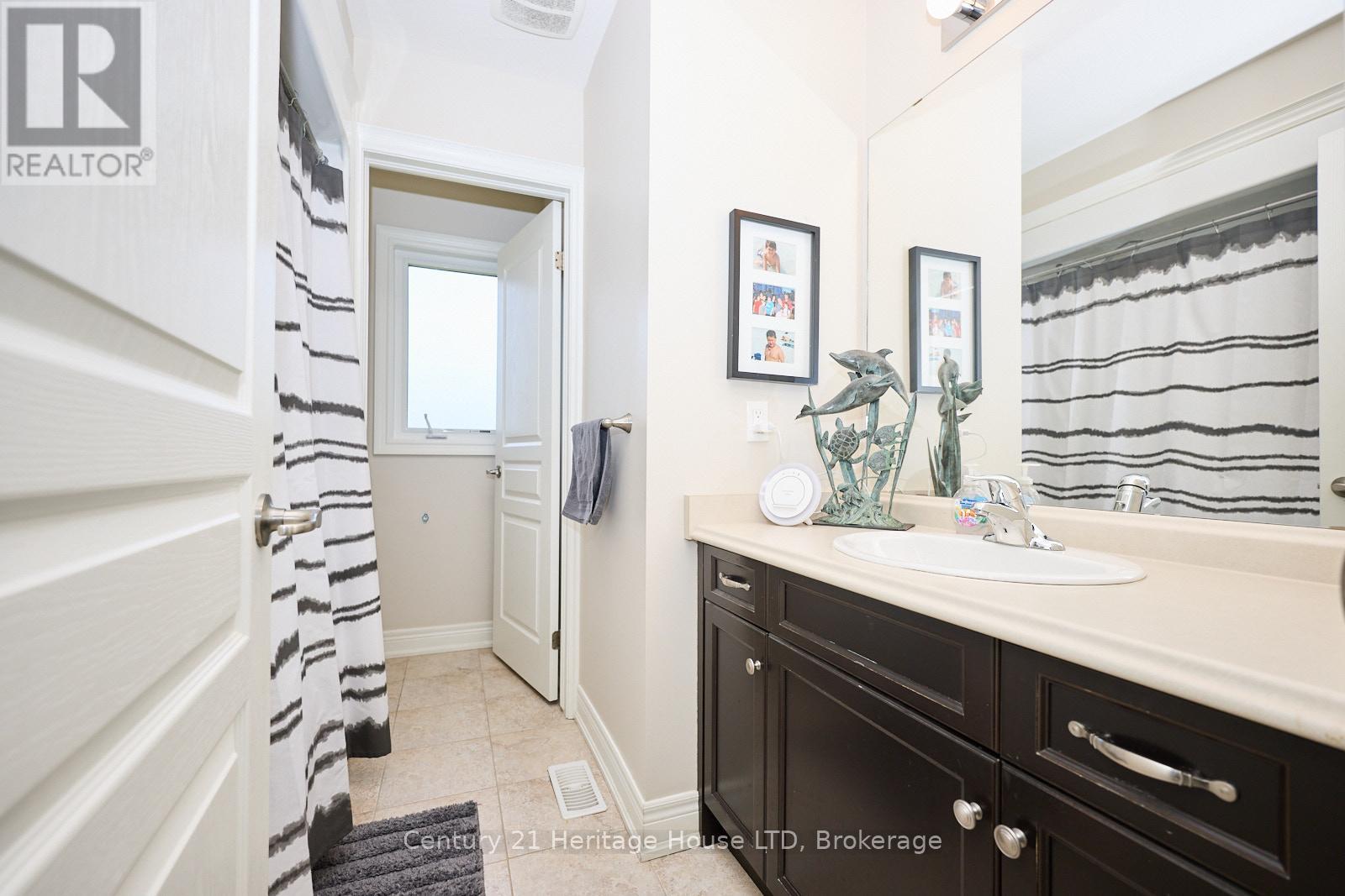 710 Brian Street, Fort Erie, Ontario  L2A 6W2 - Photo 16 - X12396740