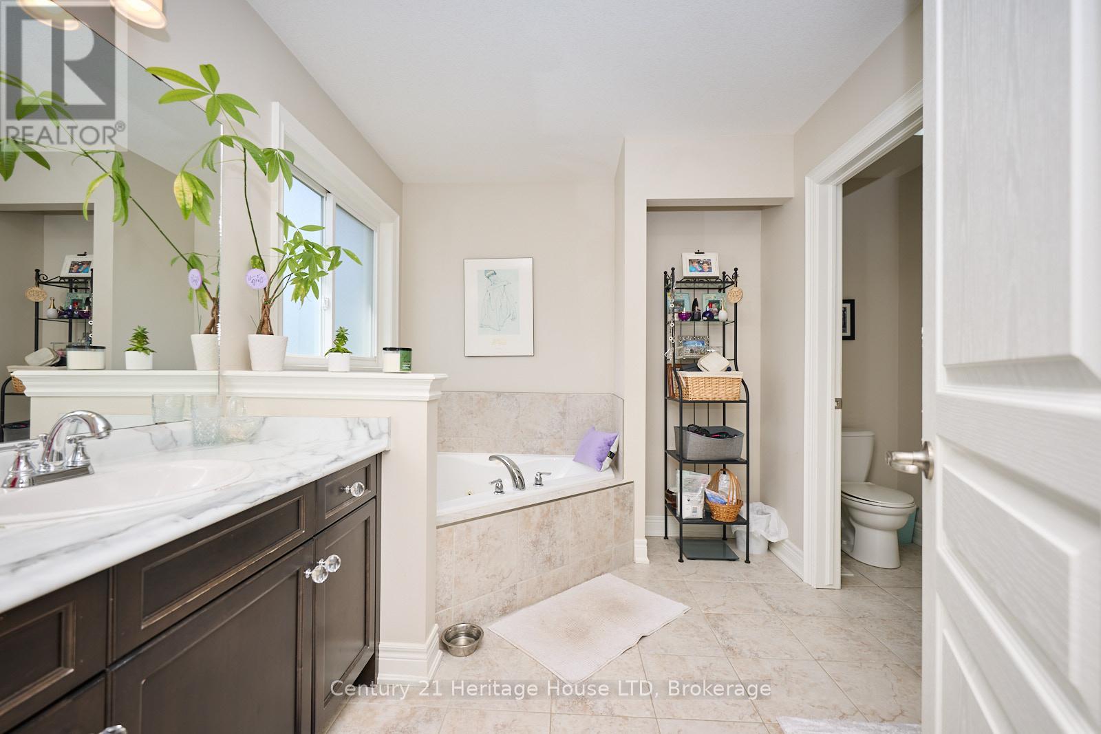 710 Brian Street, Fort Erie, Ontario  L2A 6W2 - Photo 23 - X12396740