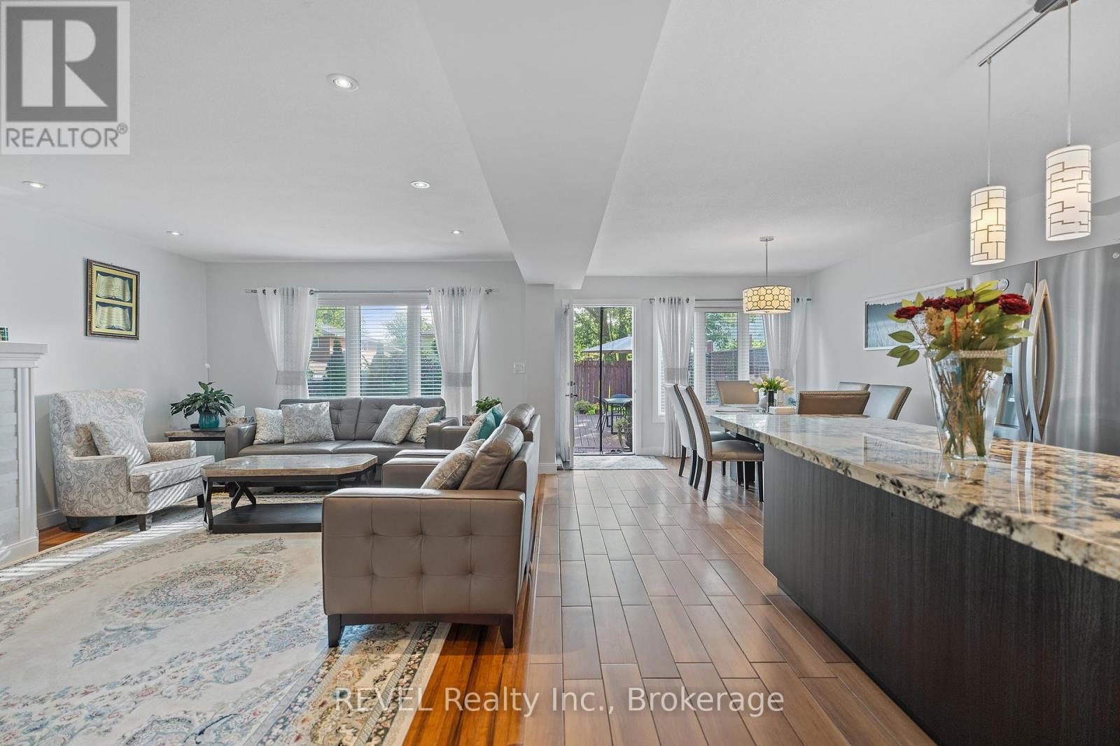 6558 Montrose Road, Niagara Falls, Ontario  L2H 1M4 - Photo 15 - X12396909