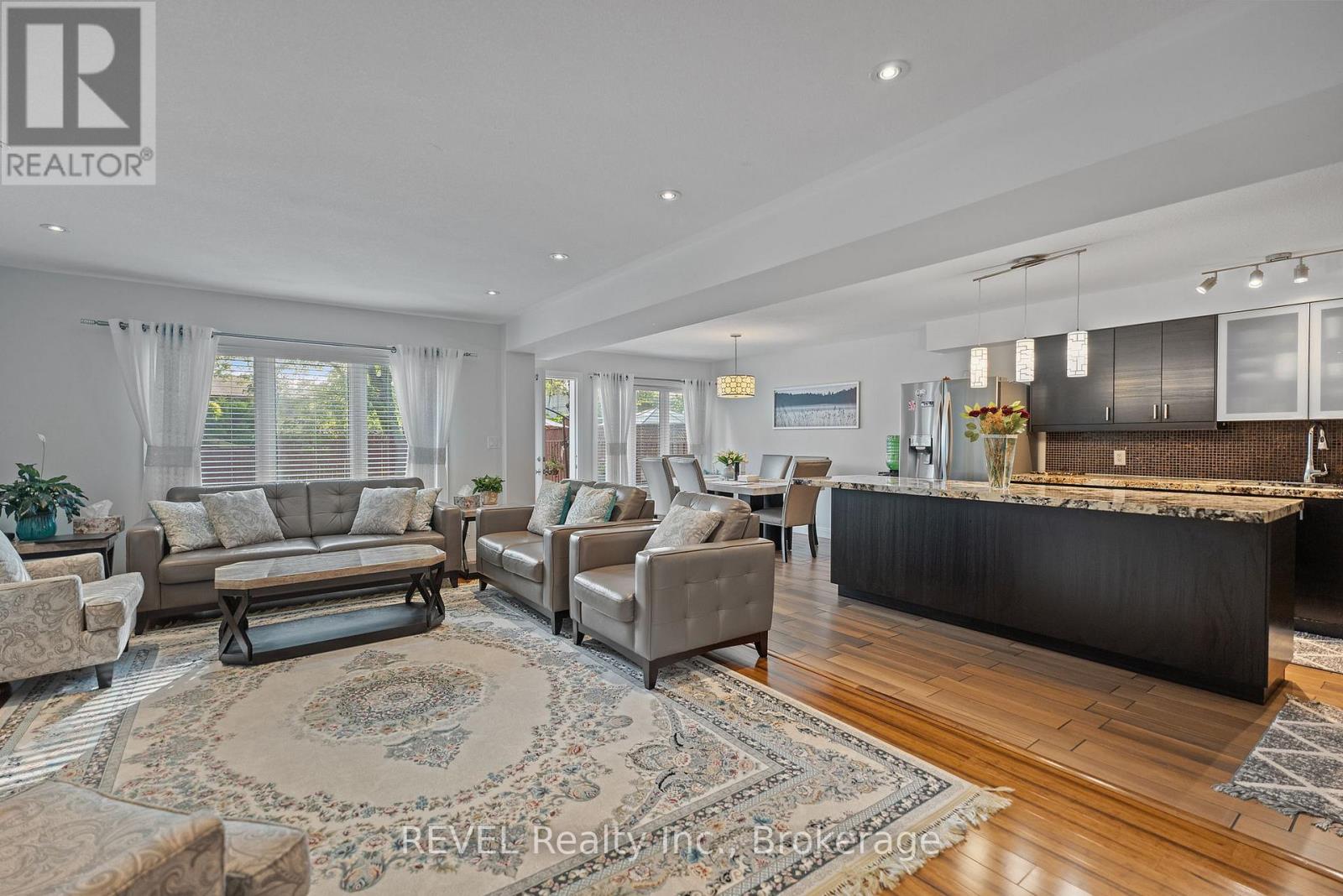 6558 Montrose Road, Niagara Falls, Ontario  L2H 1M4 - Photo 5 - X12396909