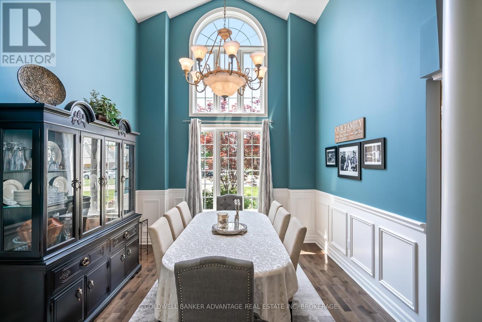 152 Redwood Court, Welland, Ontario  L3C 7C4 - Photo 10 - X12397331