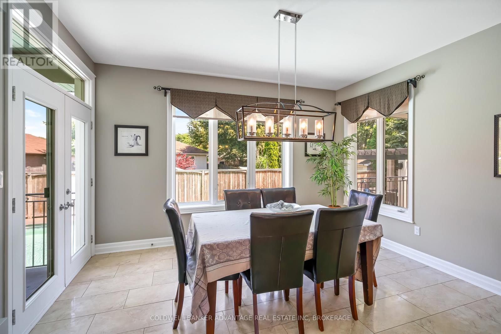 152 Redwood Court, Welland, Ontario  L3C 7C4 - Photo 15 - X12397331